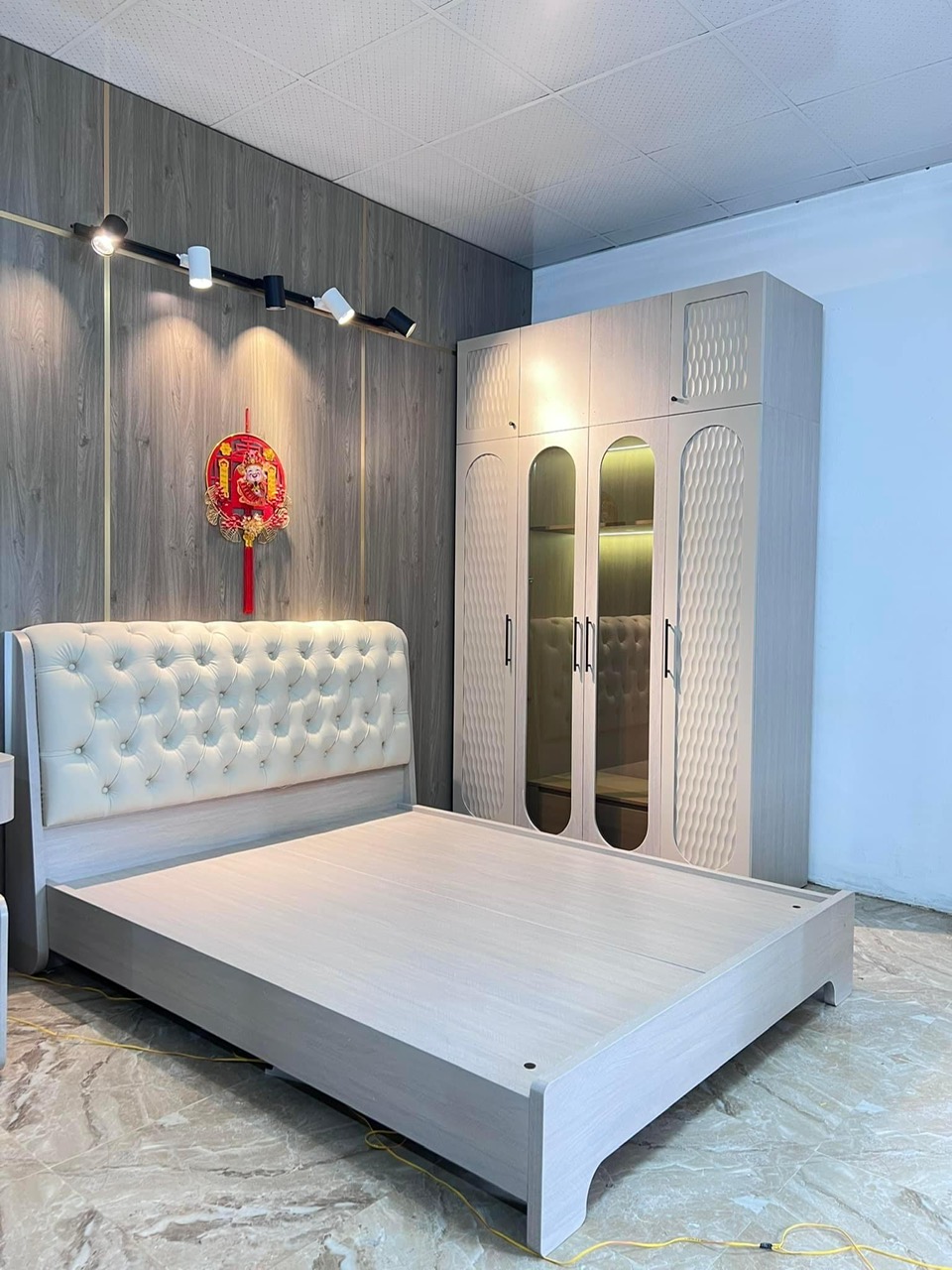 Combo phòng ngủ giường tủ bàn trang điểm cho phòng cưới tân gia tân hôn